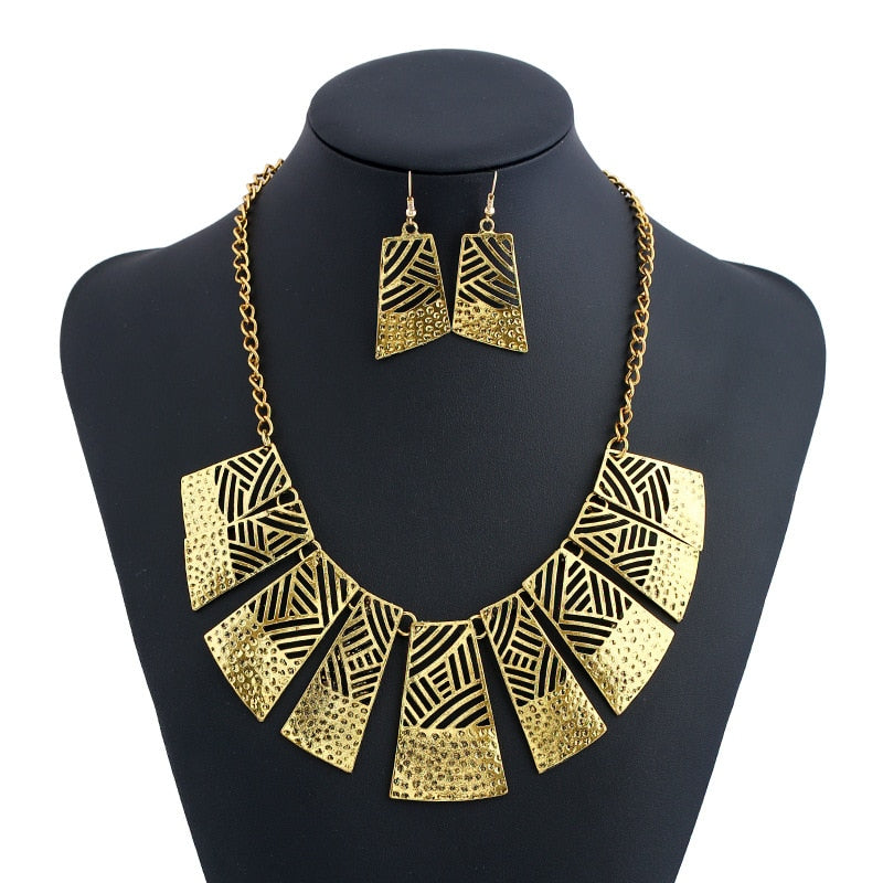 LZHLQ 2020 Fashion Women Vintage Multilayer Hollow Necklace Resin Bead Necklace Earrings Chain Plated Jewelry Sets Accessories