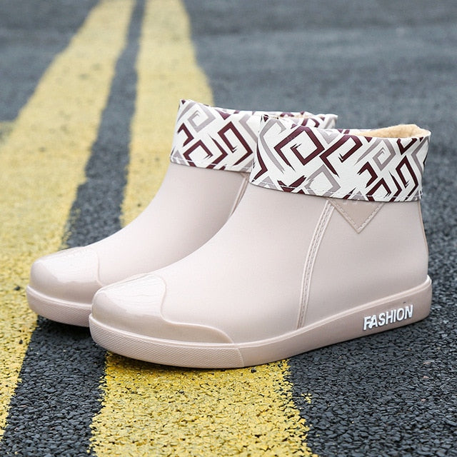 SWYIVY Rubber Shoes Women Waterproof Rain Boots Ankle Shoes 2020 New Autumn New Female Water Shoes Rainboots Ankle Boots Flats